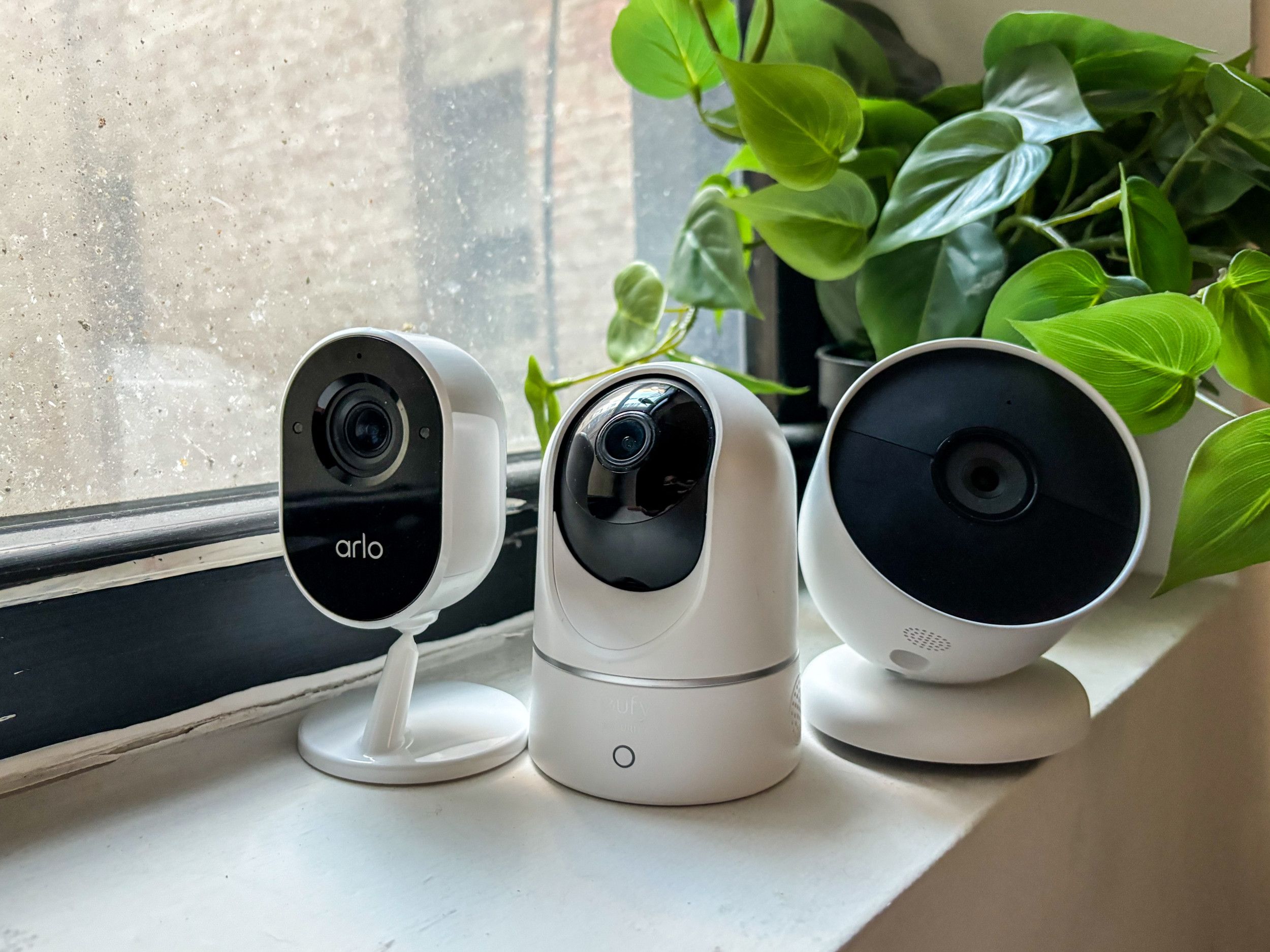 indoor-security-cameras-023-preview-662bee34c6a12